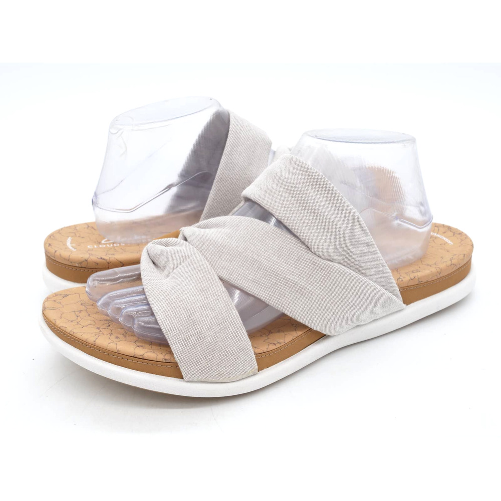 Clarks Women's Sandals - Cream and Tan